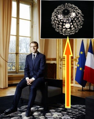 General view of Emmanuel Macron's office rug "Black Sun"